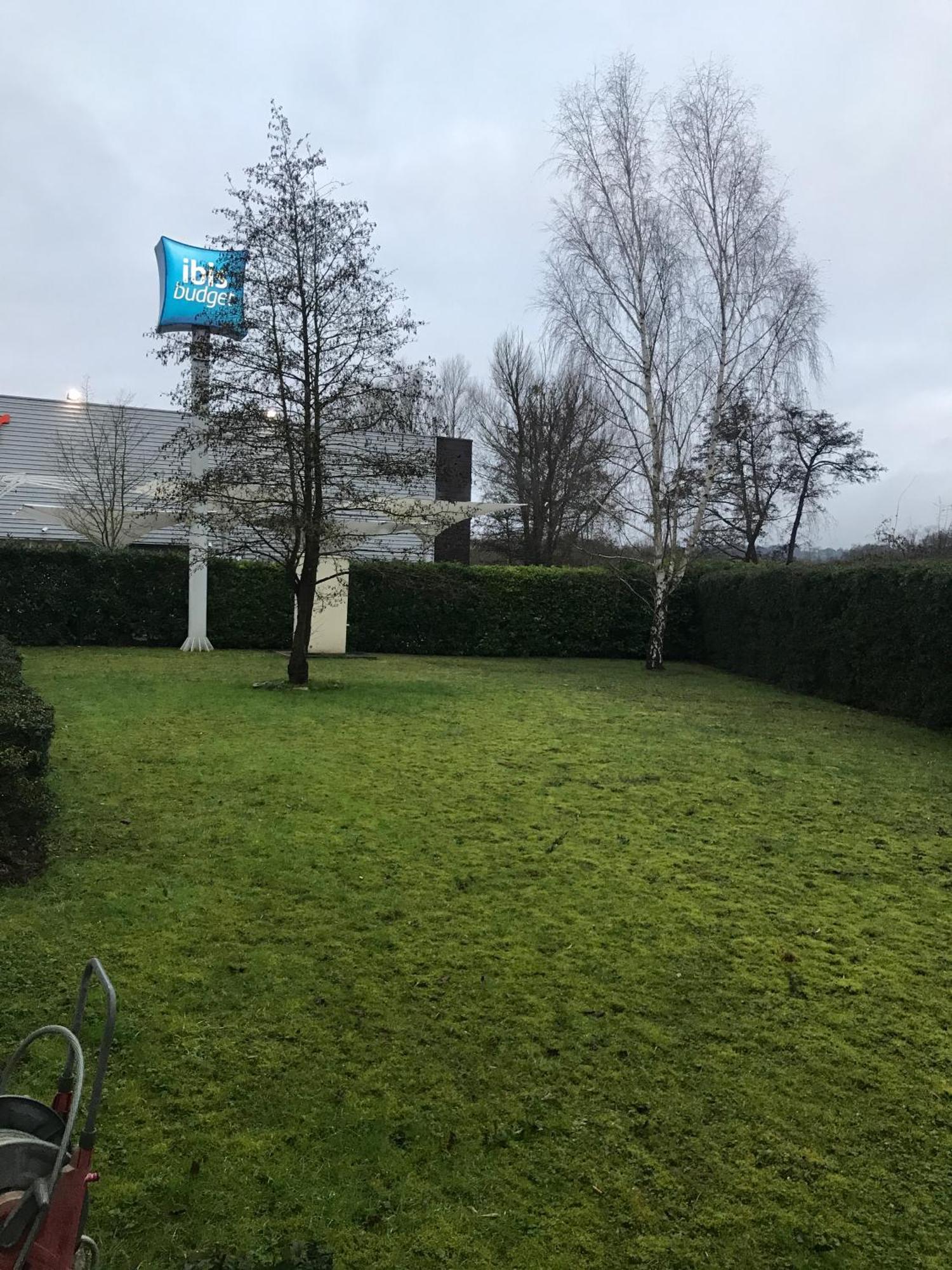 Ibis Budget L'Isle Adam Exterior foto