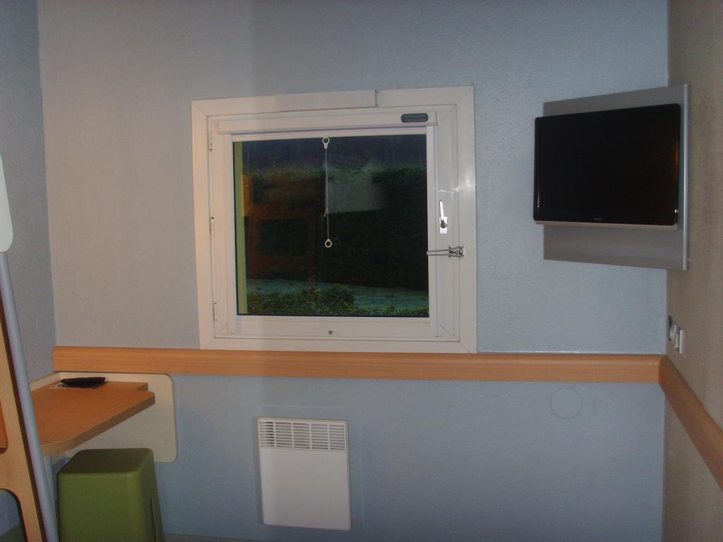Ibis Budget L'Isle Adam Exterior foto